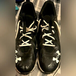 Preowned Under Armour  Football Cleats Size 9.5